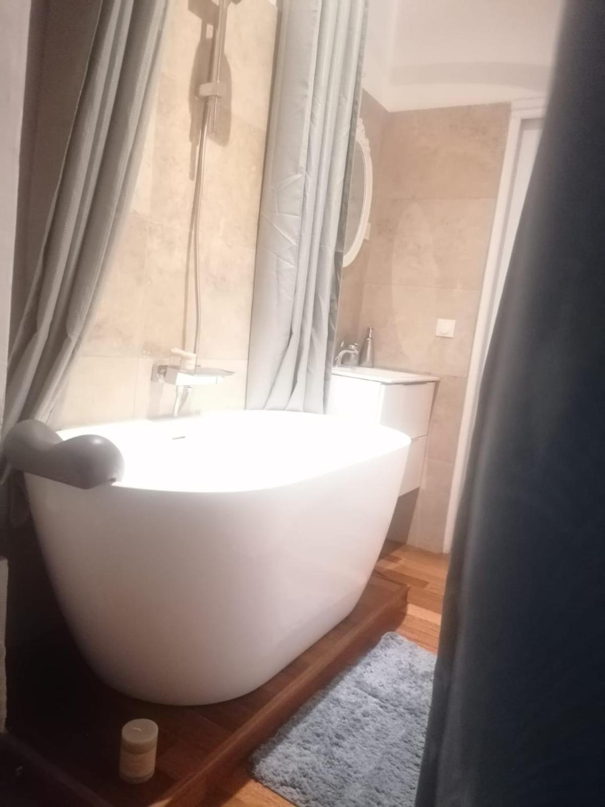 Coeur De Paris Montorgueil - Heart Of Paris - Charming Super Central Apartment For Your Ideal Parisian Days المظهر الخارجي الصورة